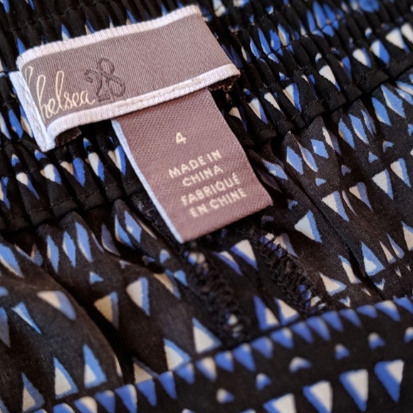 Chelsea28 Flowy Geometric Capris - Picture 5 of 5